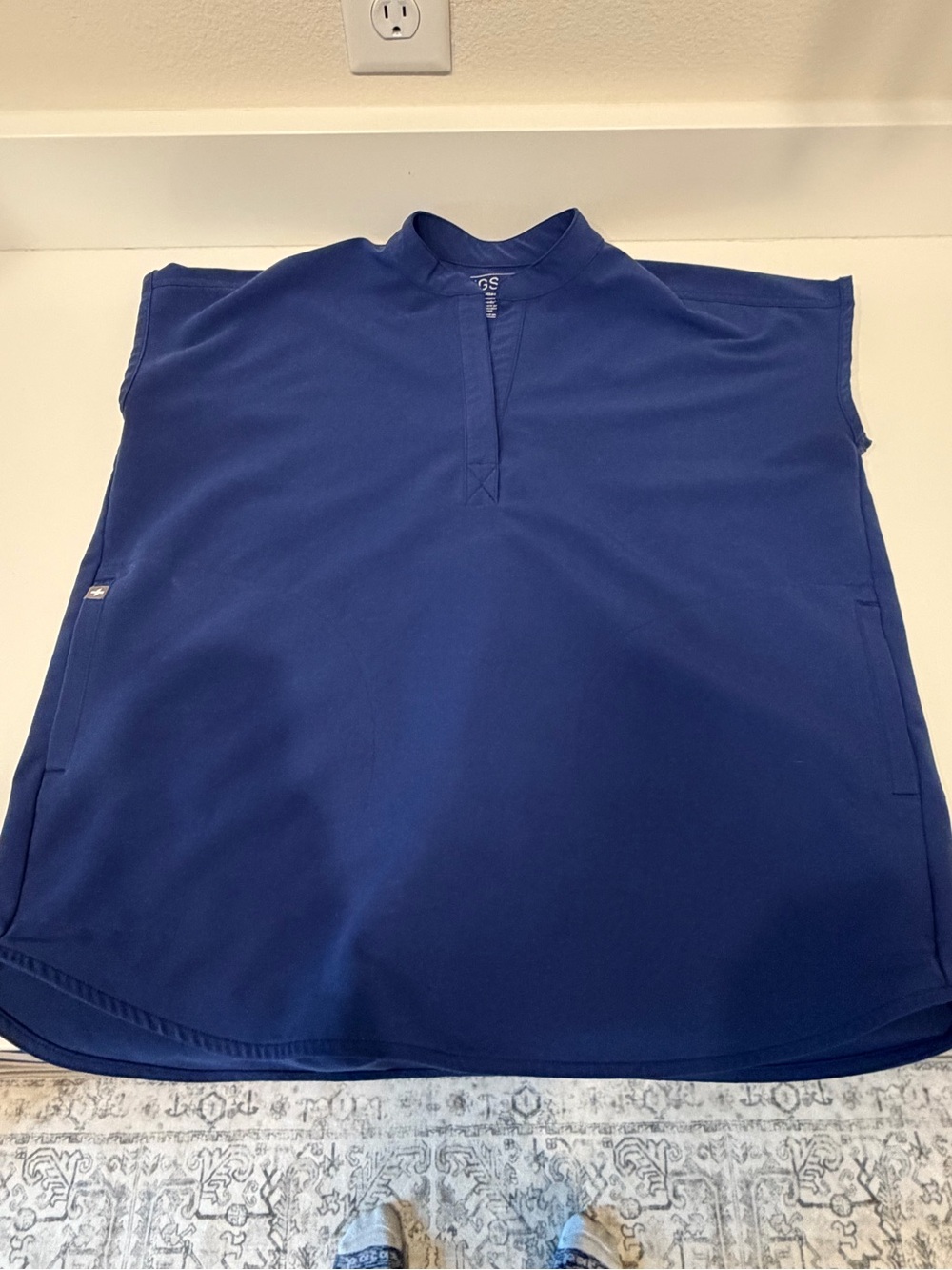 Figs Women’s Sapphire Blue Rafaela Scrub Top